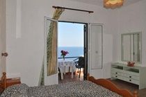 Yannis Servos Barbati Apartments Bagian luar foto